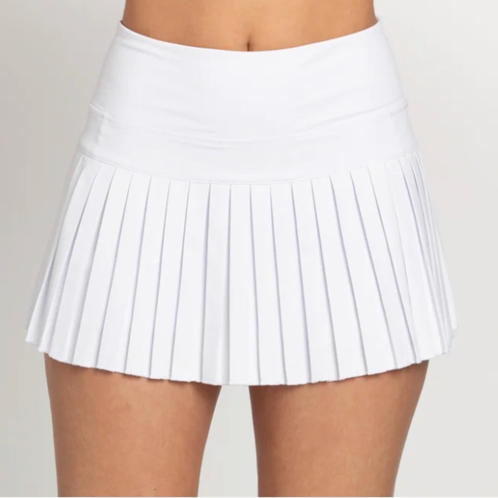gold hinge tennis skirt